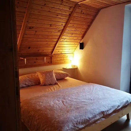 Kopise Apartment *
